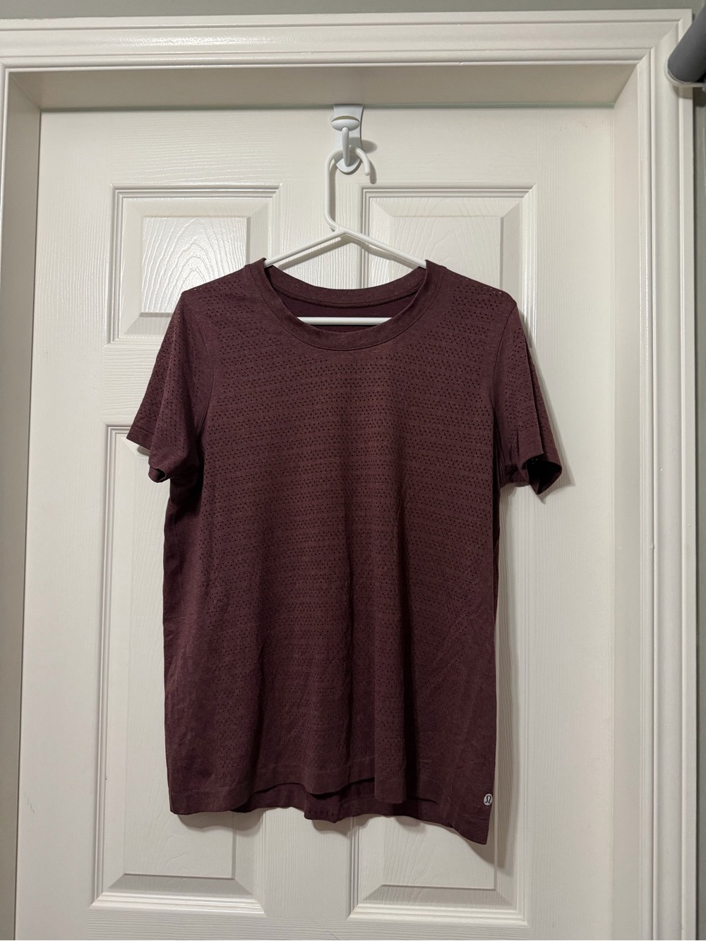 Lululemon athletica breeze by short sleeve size 12 euc